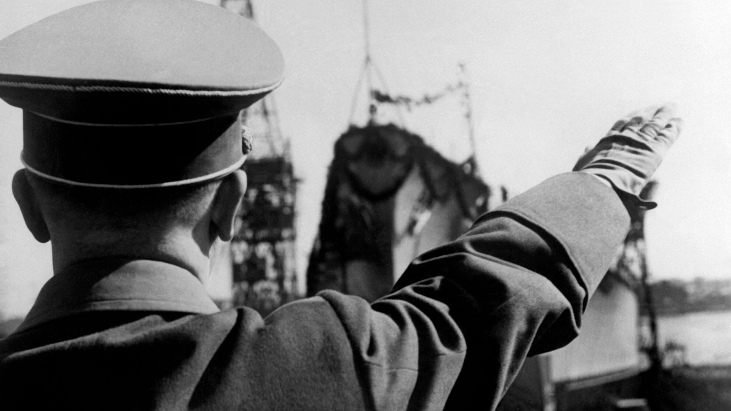 Hitler giving the Nazi salute, 1939.