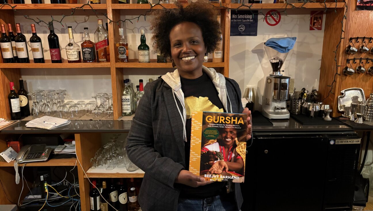 "Gursha," the title of Barhany's book, refers to feeding another diner from one’s own hand.