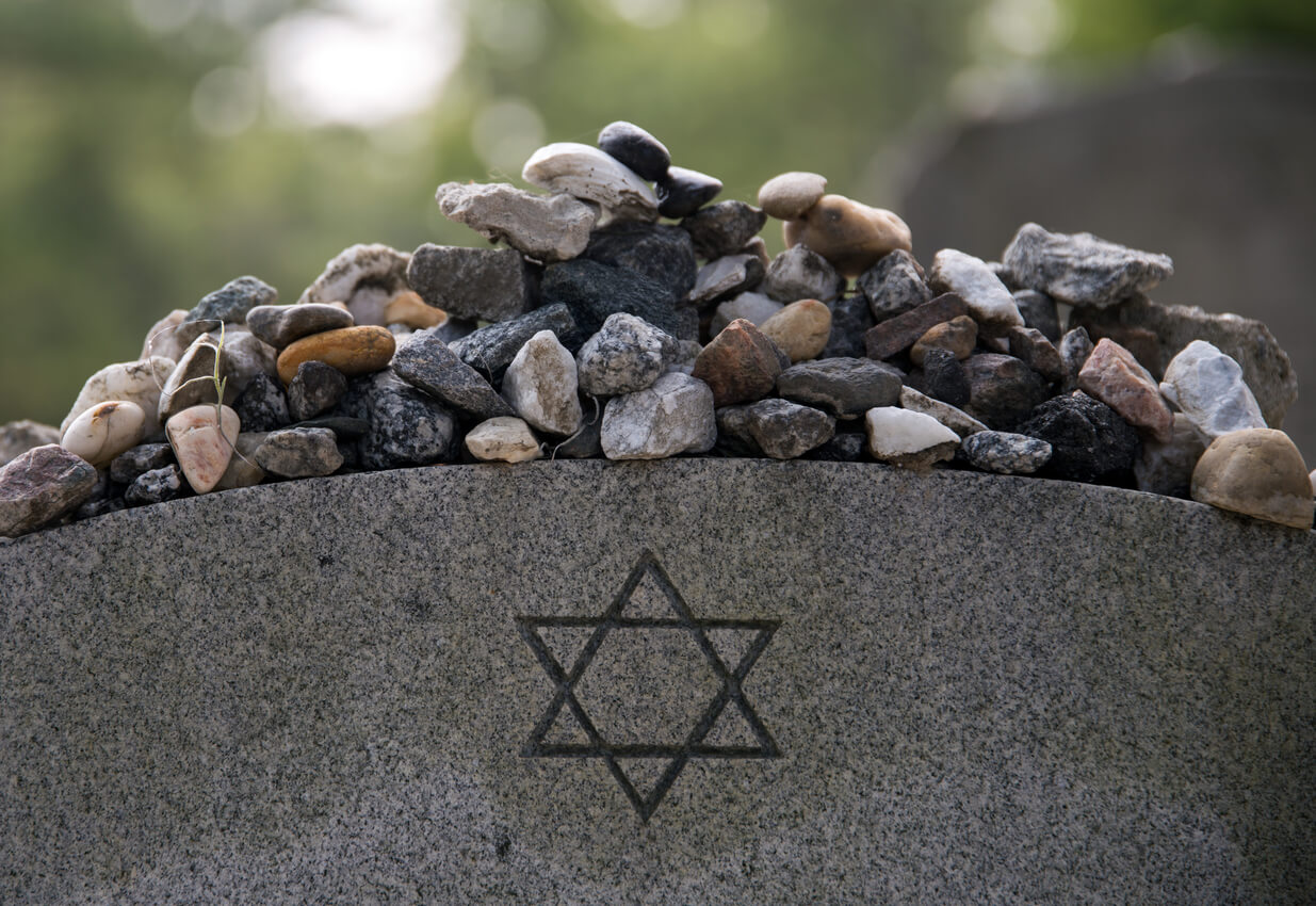 A Jewish grave, marked with stones by visitors.