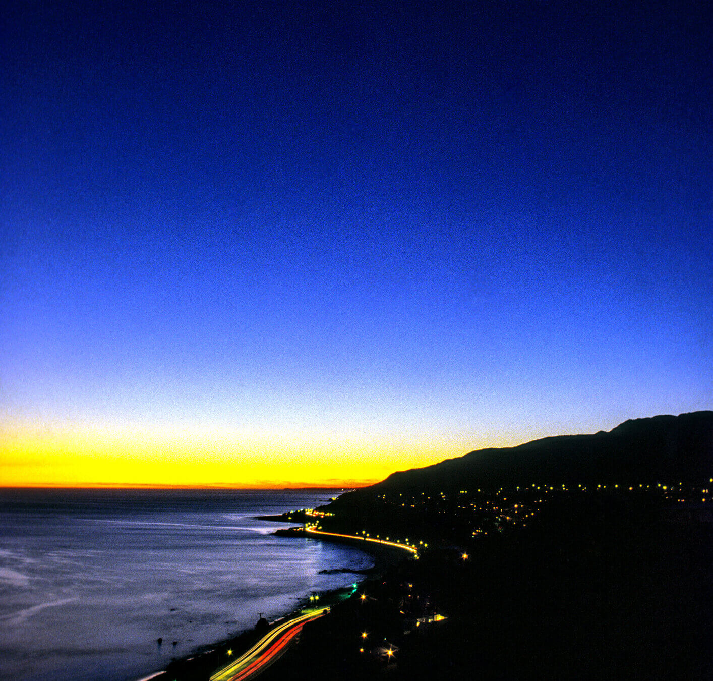 Daniel Weizmann's <i>The Last Songbird</i> is the first in a series of Pacific Coast Highway mysteries.