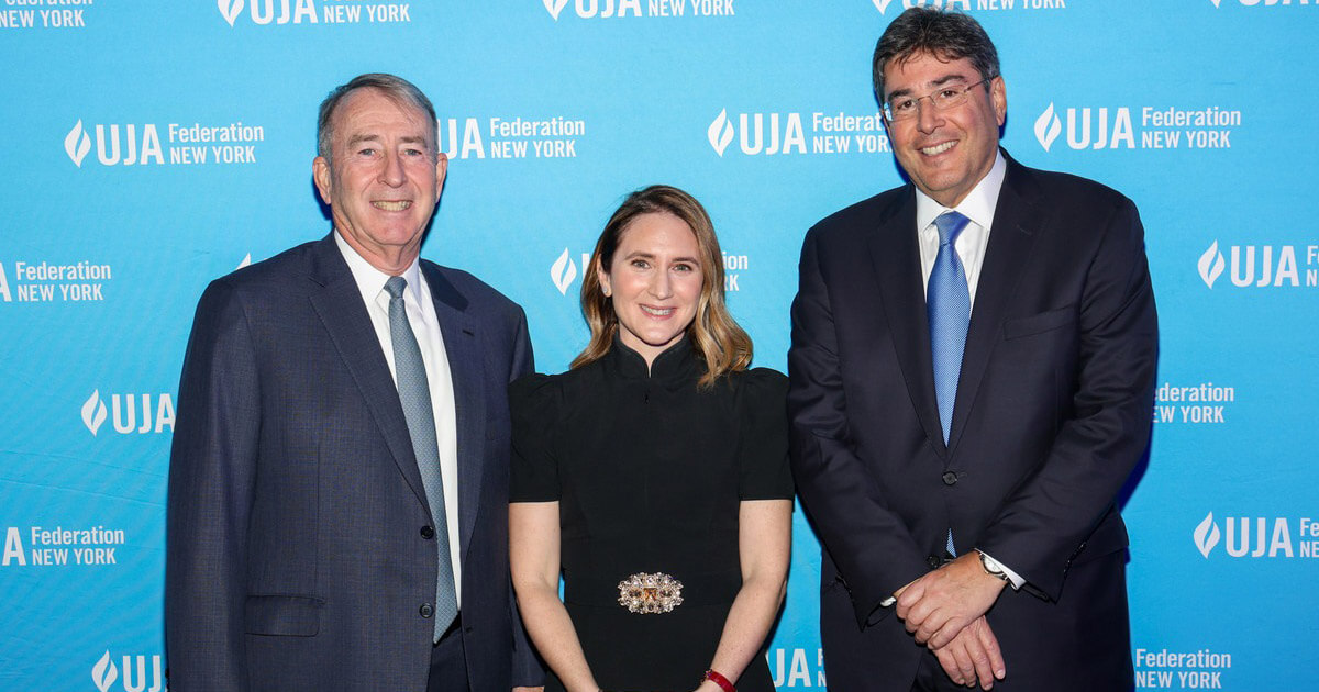 Left to right: Brian Friedman of Jefferies Capital Partners, Wesley LePatner of Blackstone, Eric S. Goldstein of UJA-Federation of New York at a December 2023 gala event.