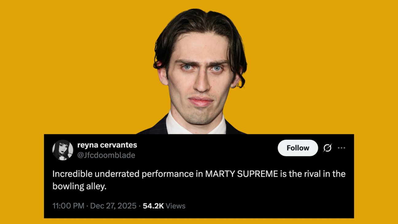 Isaac Simon, who plays Roger in 'Marty Supreme,' was originally scouted at a baseball card show.